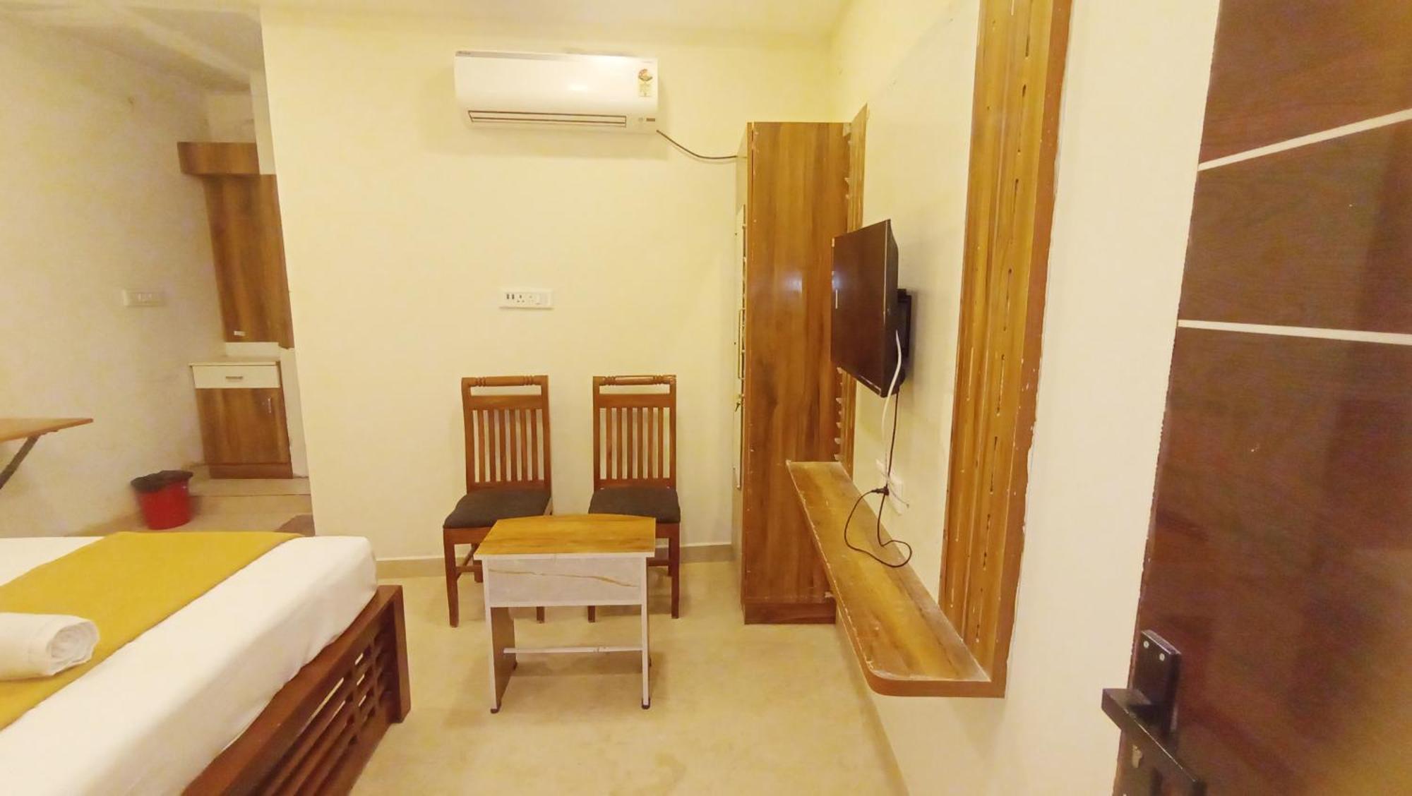 Mahadeepam Residency Villa Tiruvannamalai Exterior photo