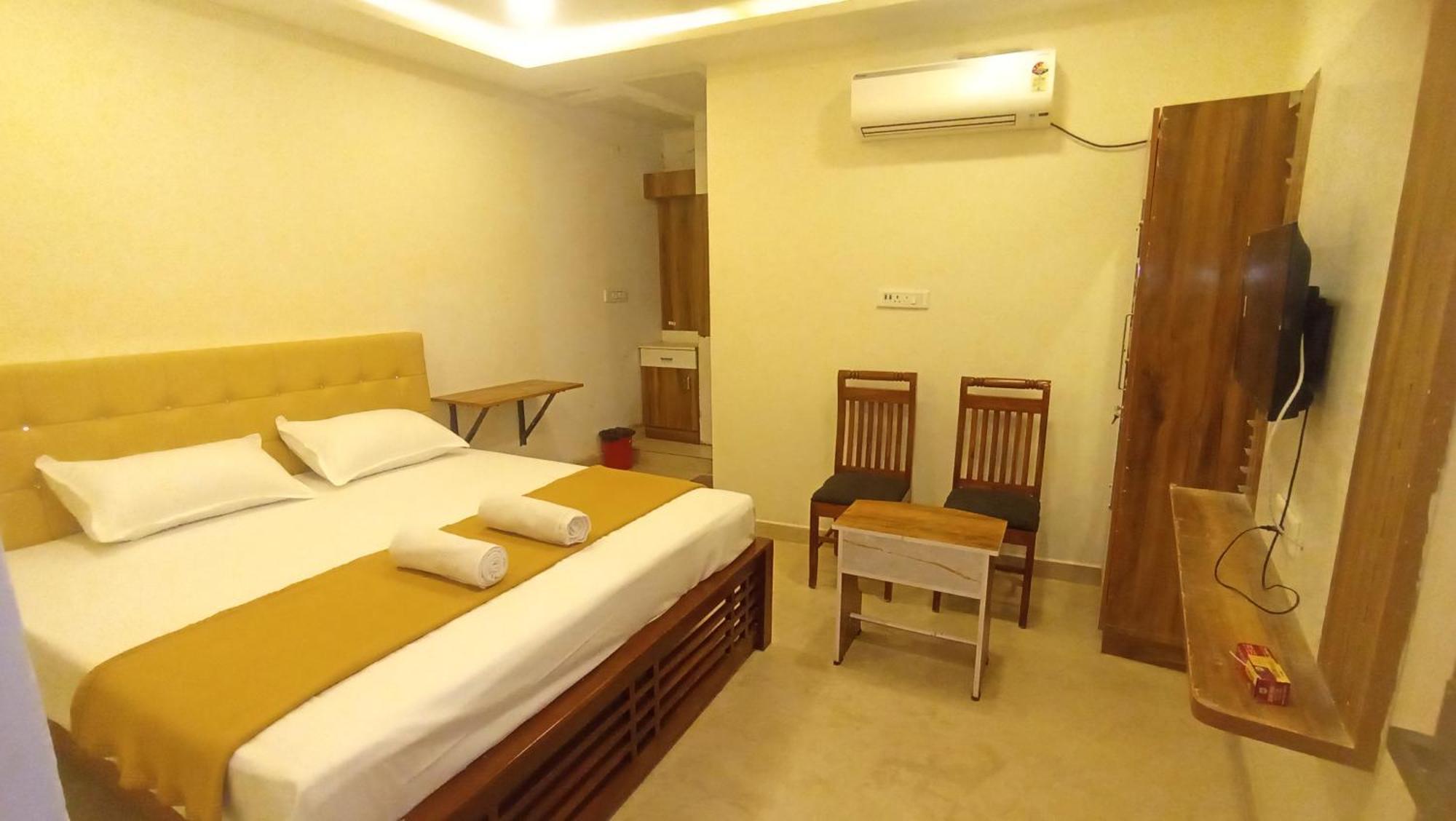 Mahadeepam Residency Villa Tiruvannamalai Exterior photo