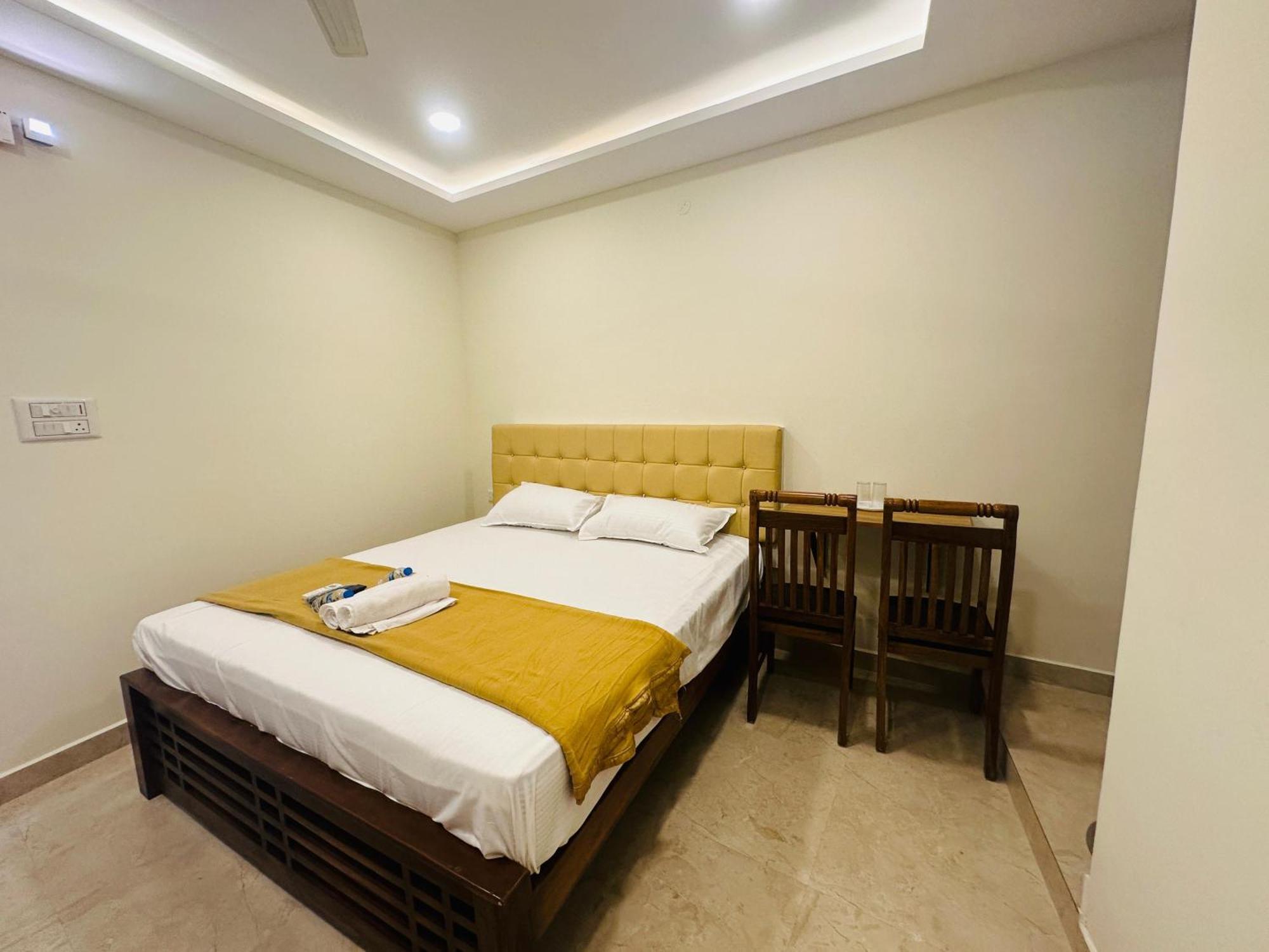 Mahadeepam Residency Villa Tiruvannamalai Exterior photo