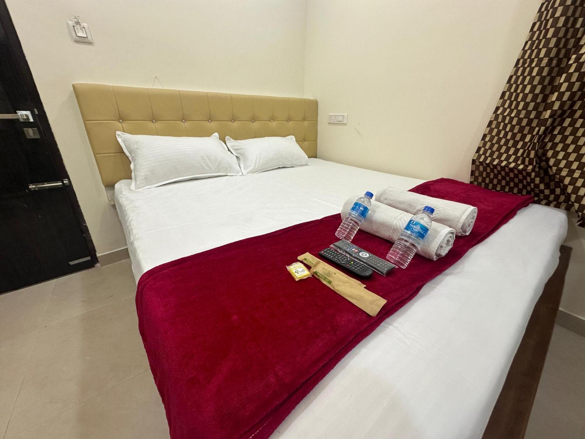 Mahadeepam Residency Villa Tiruvannamalai Exterior photo