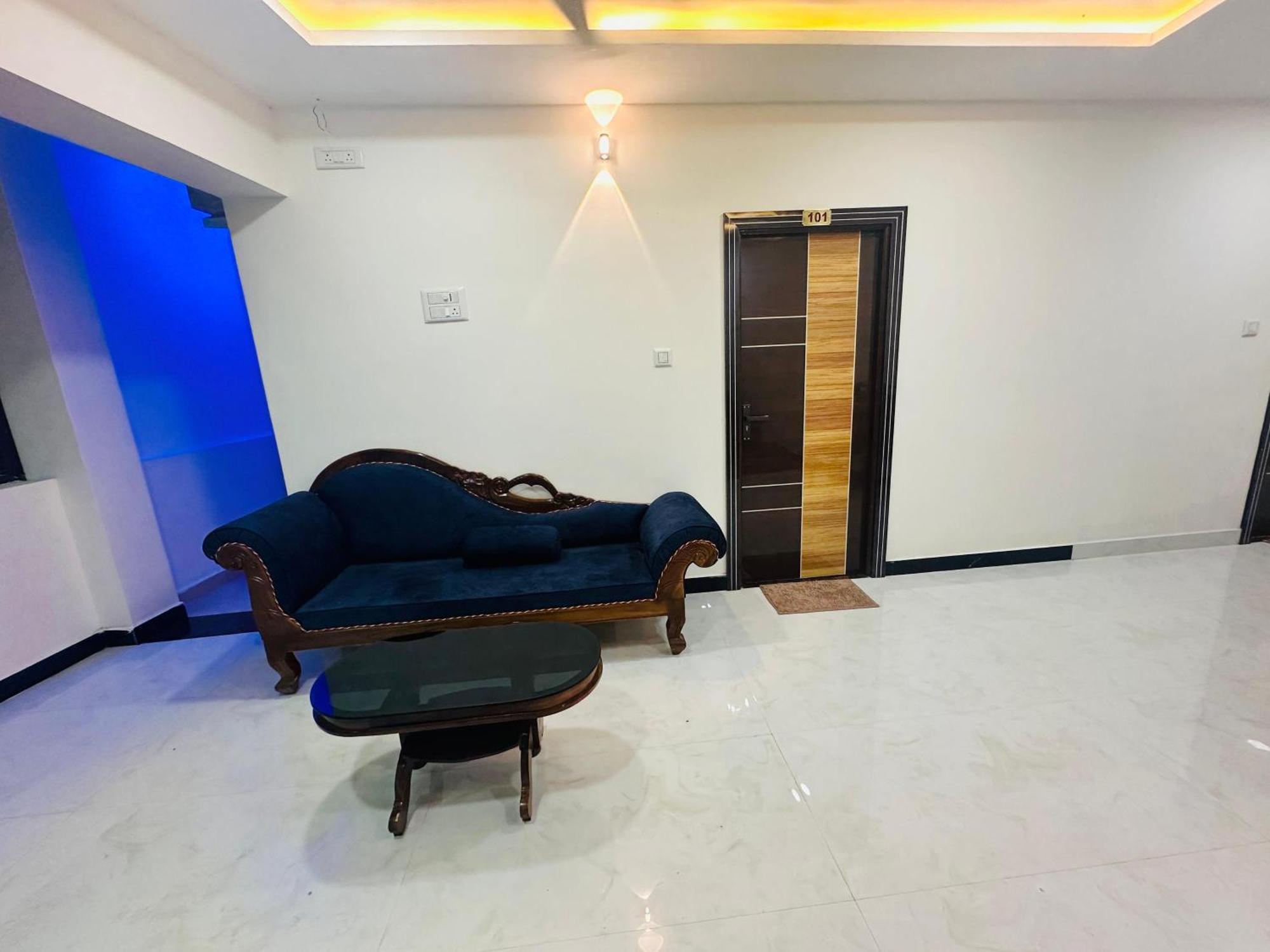 Mahadeepam Residency Villa Tiruvannamalai Exterior photo