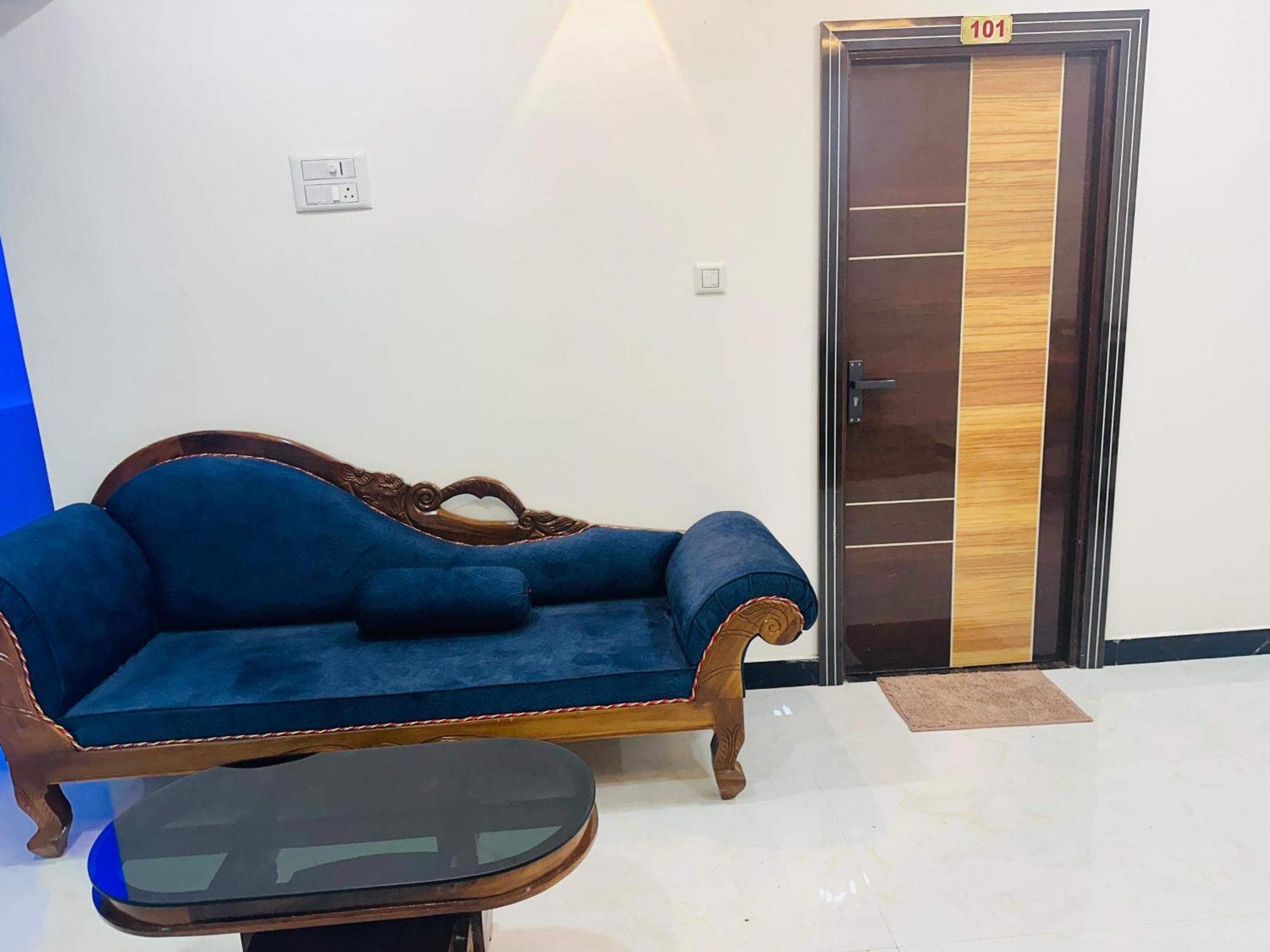 Mahadeepam Residency Villa Tiruvannamalai Exterior photo
